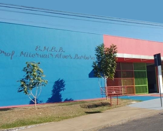 Fachada da EMEB Prof. Mitermair Alves Barbosa